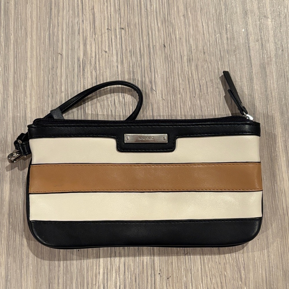 Nine West Colorblock Wristlet Clutch Black Cream Brown Zip Pouch